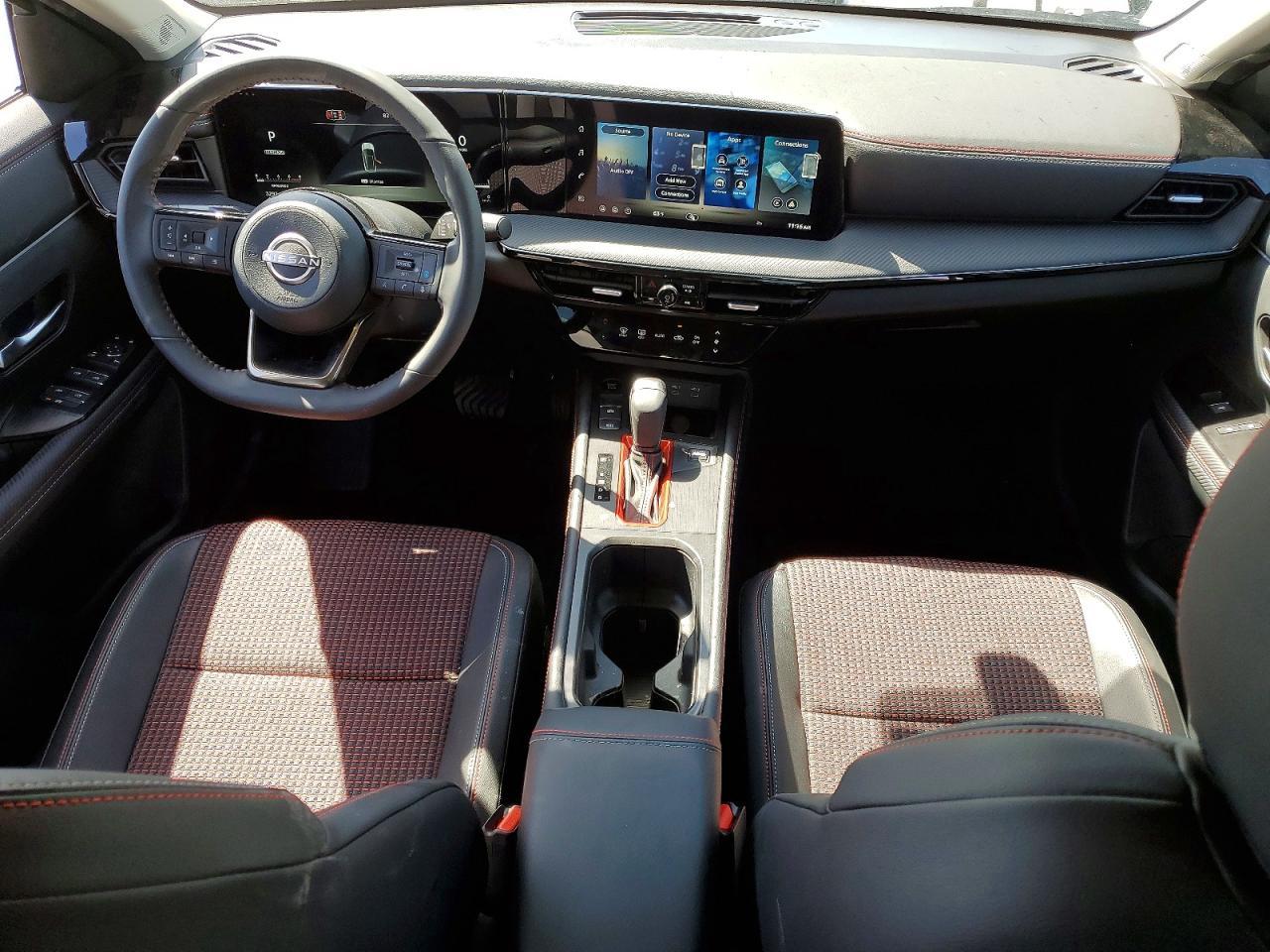 2026 NISSAN KICKS