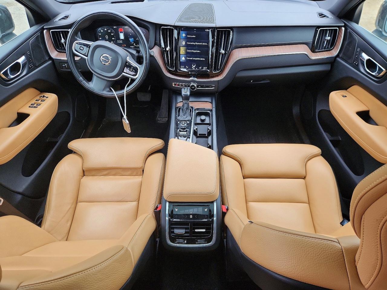 2020 VOLVO XC60