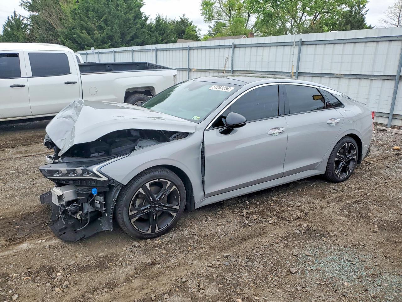 2022 KIA K5