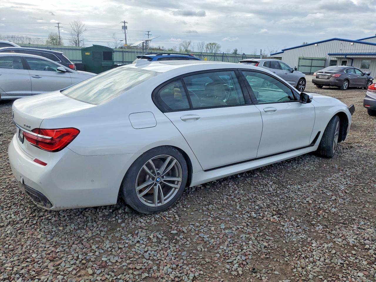 2016 BMW 7 series