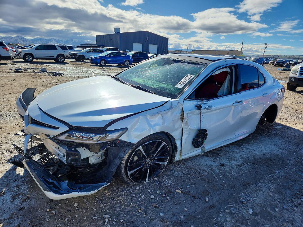 2018 TOYOTA CAMRY