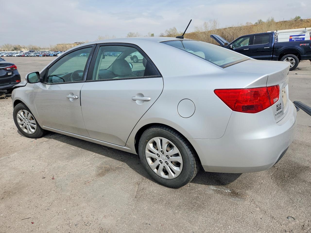 2013 KIA FORTE