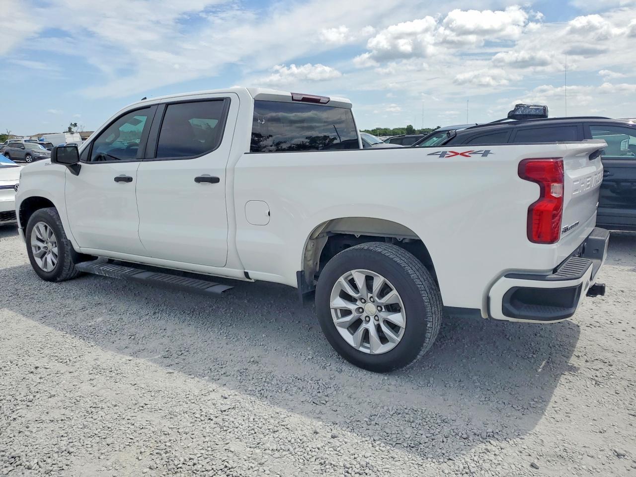 2022 CHEVROLET Silverado