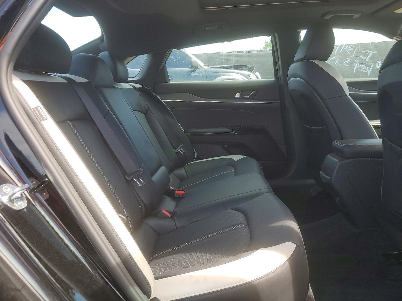 2025 KIA K5