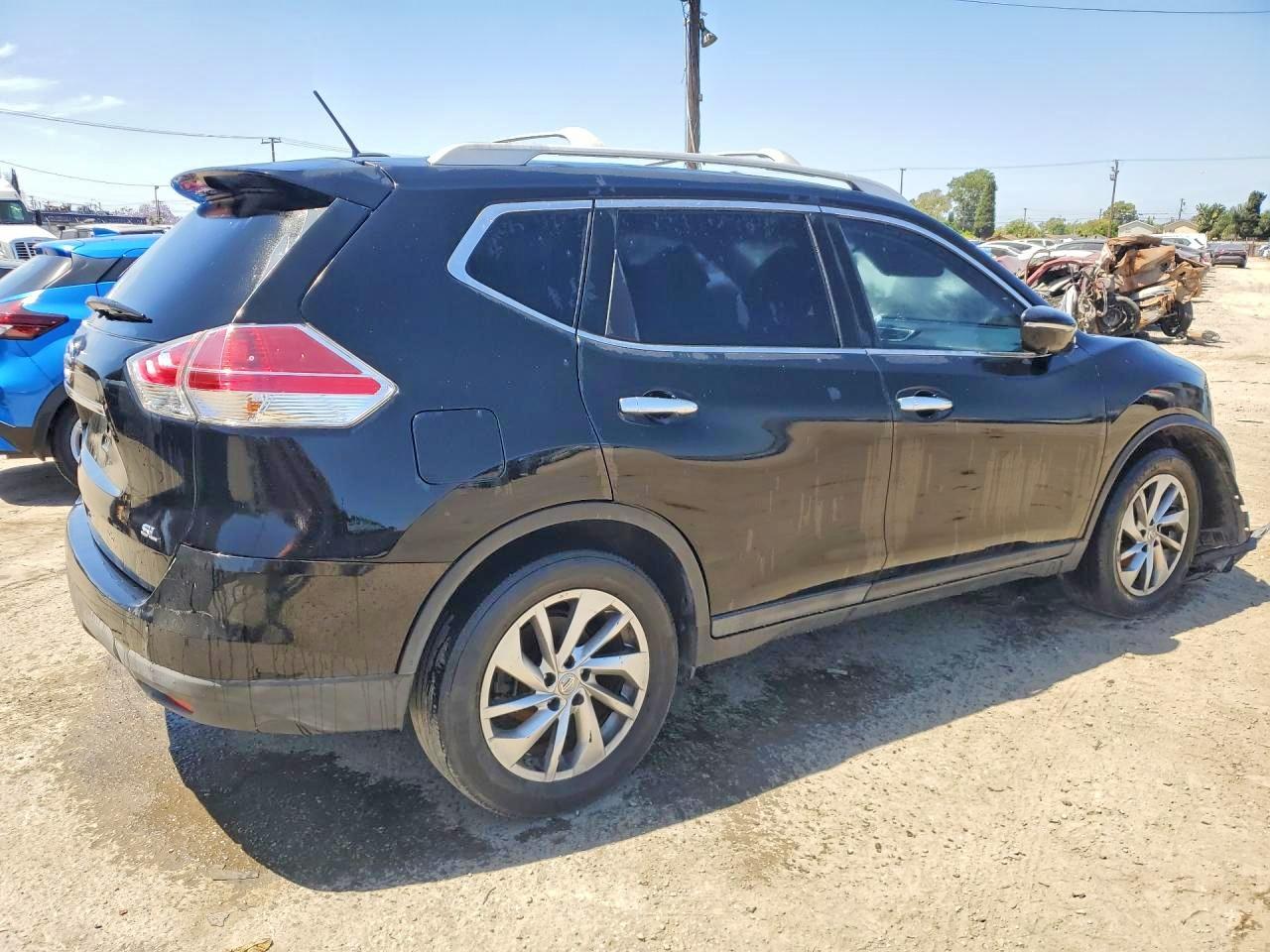 2015 NISSAN ROGUE