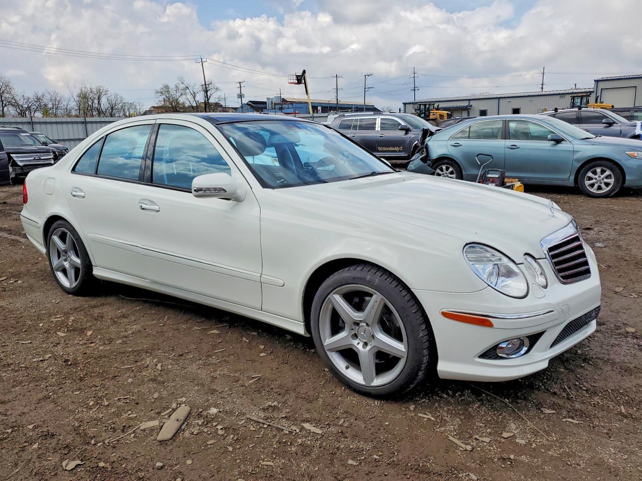 2009 MERCEDES-BENZ E-Class