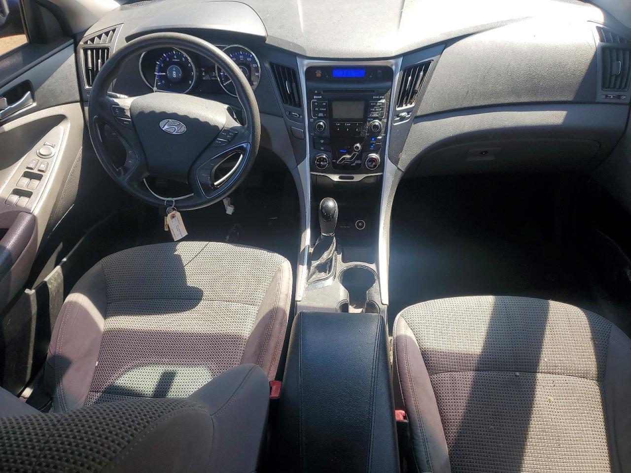 2011 HYUNDAI SONATA