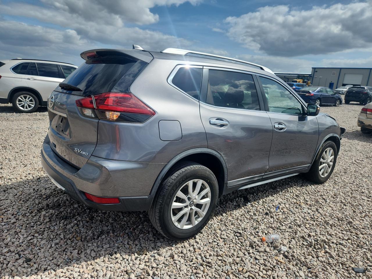 2018 NISSAN ROGUE