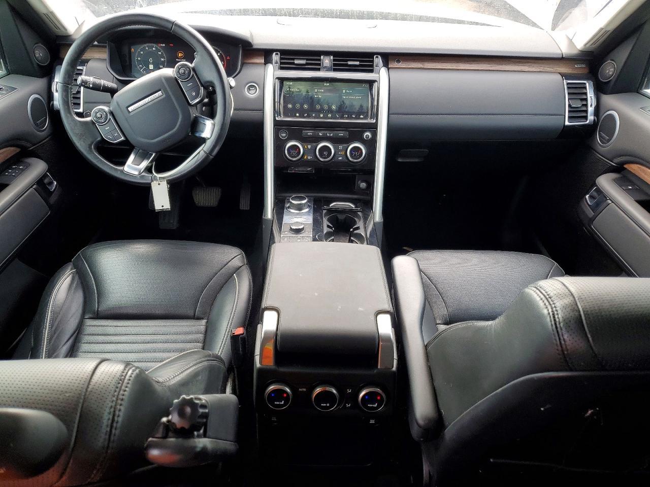 2018 LAND ROVER Discovery