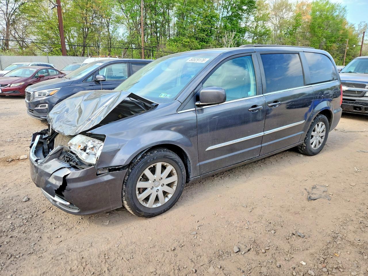 2016 CHRYSLER Town & Country
