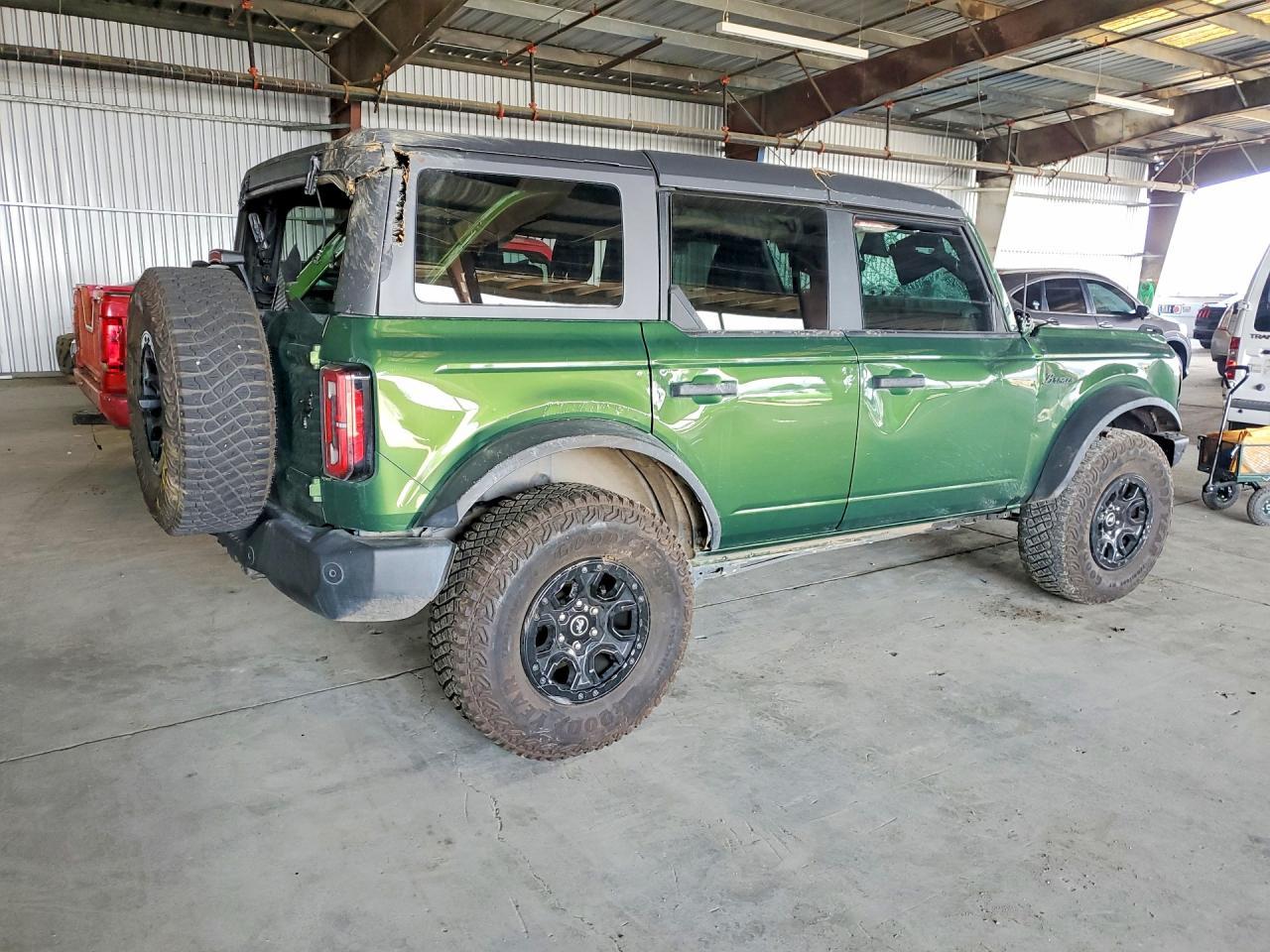 2023 FORD Bronco