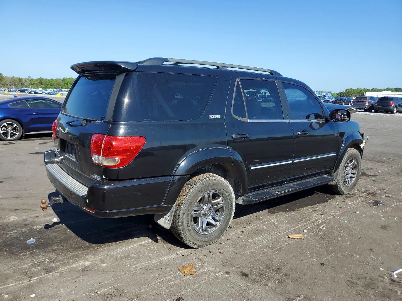 2005 TOYOTA Sequoia