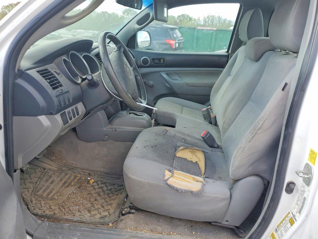 2011 TOYOTA TACOMA