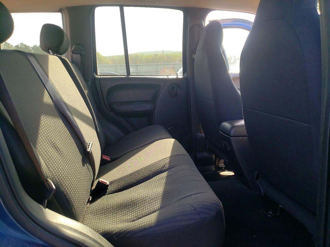 2003 JEEP Liberty