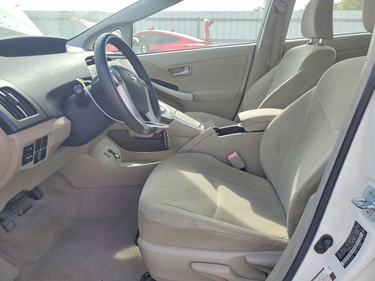 2011 TOYOTA PRIUS