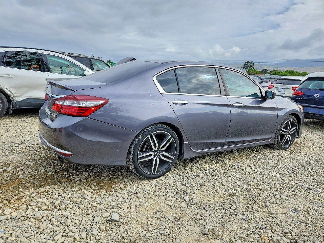 2017 HONDA ACCORD