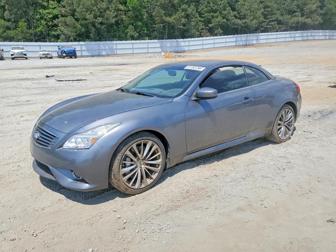 2011 INFINITI G37