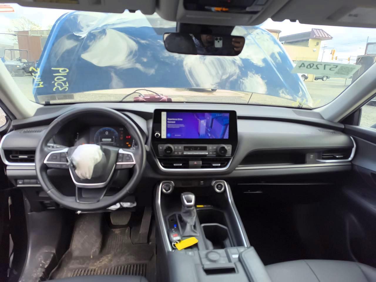 2024 TOYOTA HIGHLANDER