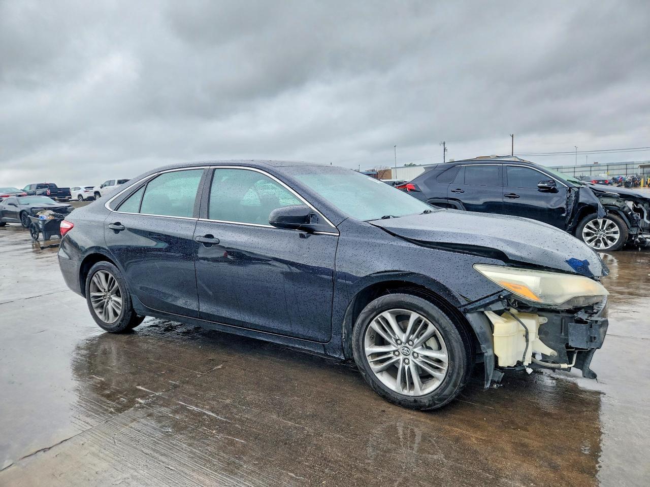 2015 TOYOTA CAMRY