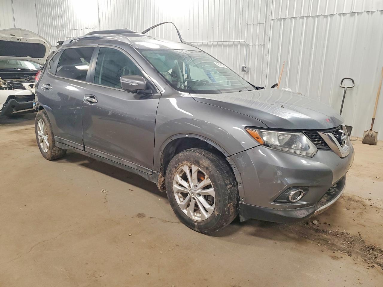 2015 NISSAN ROGUE