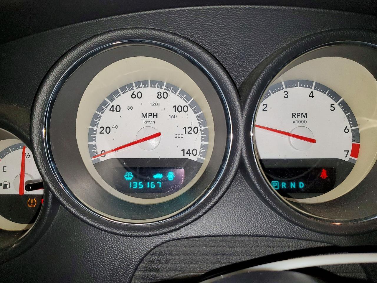 2010 DODGE CHARGER