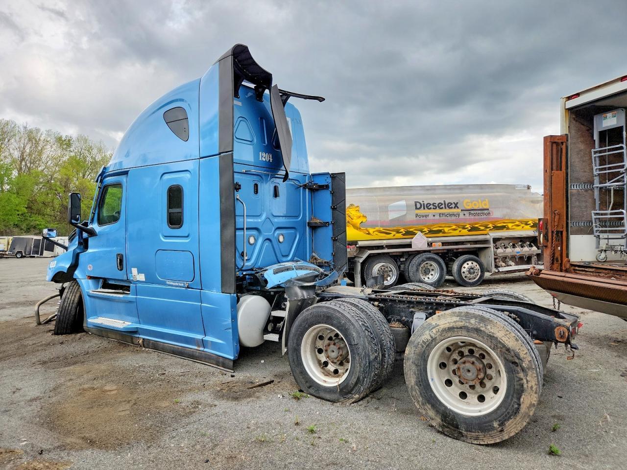 2023 FREIGHTLINER CASCADIA 126