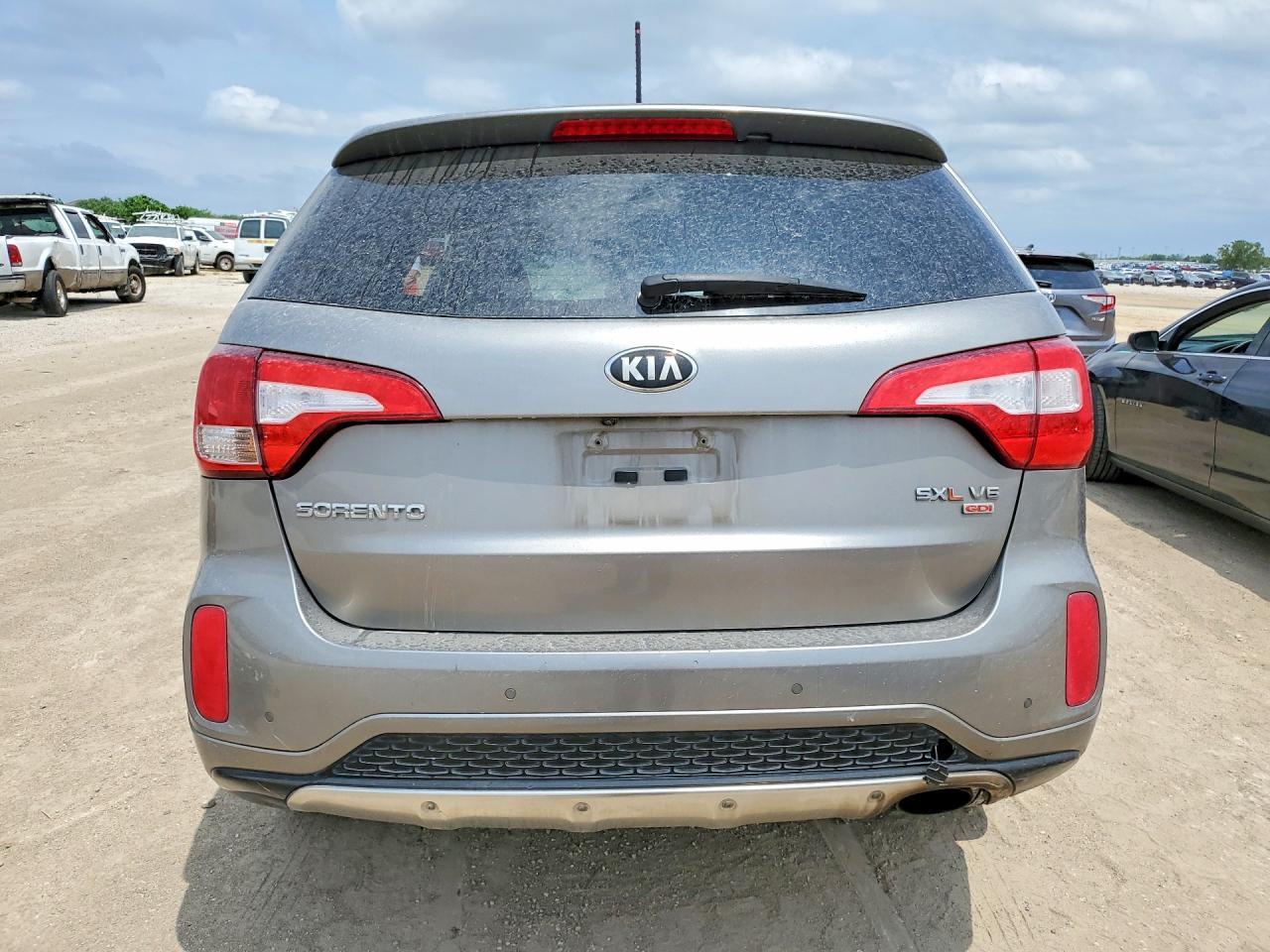 2014 KIA SORENTO