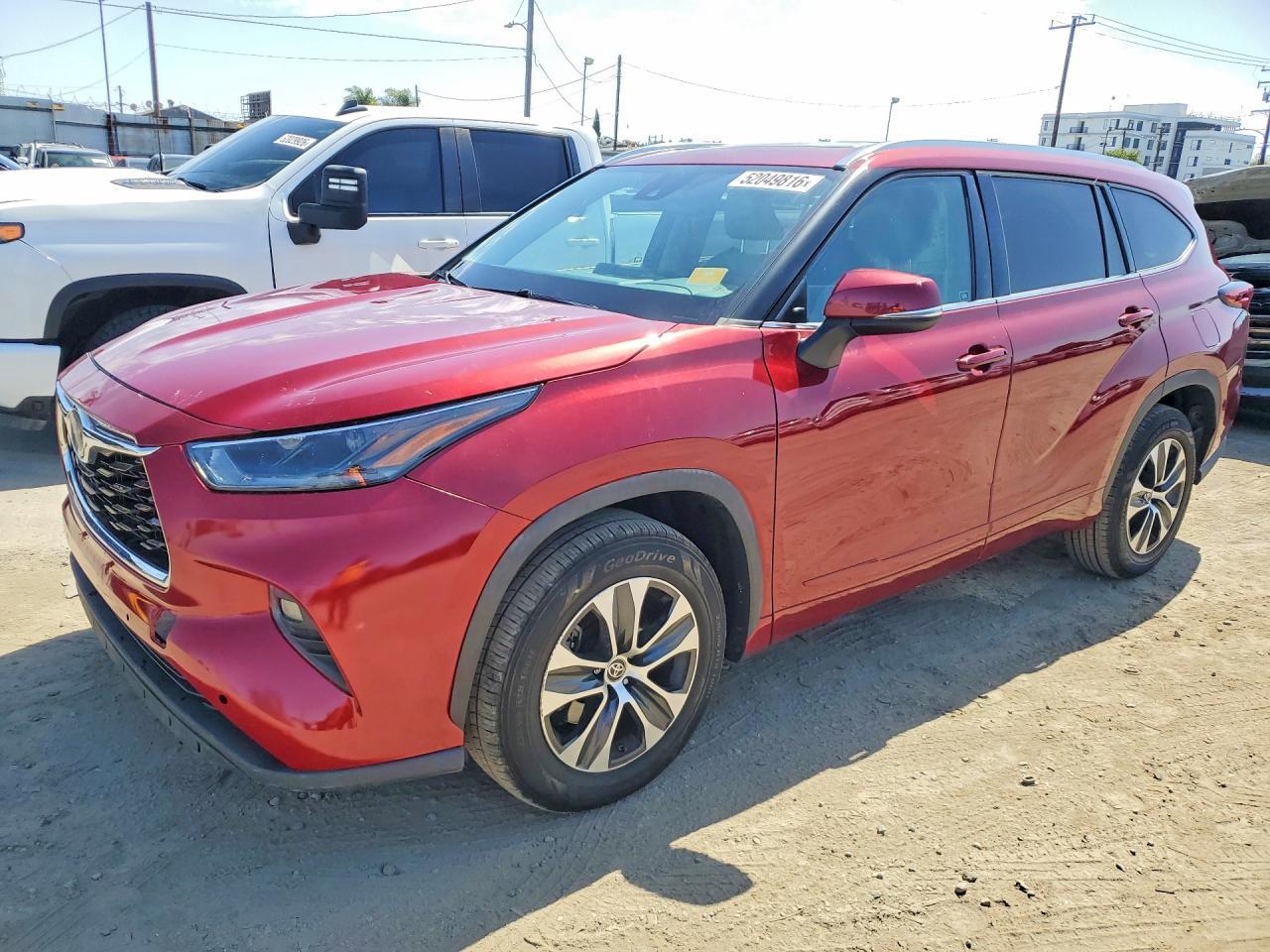 2021 TOYOTA HIGHLANDER