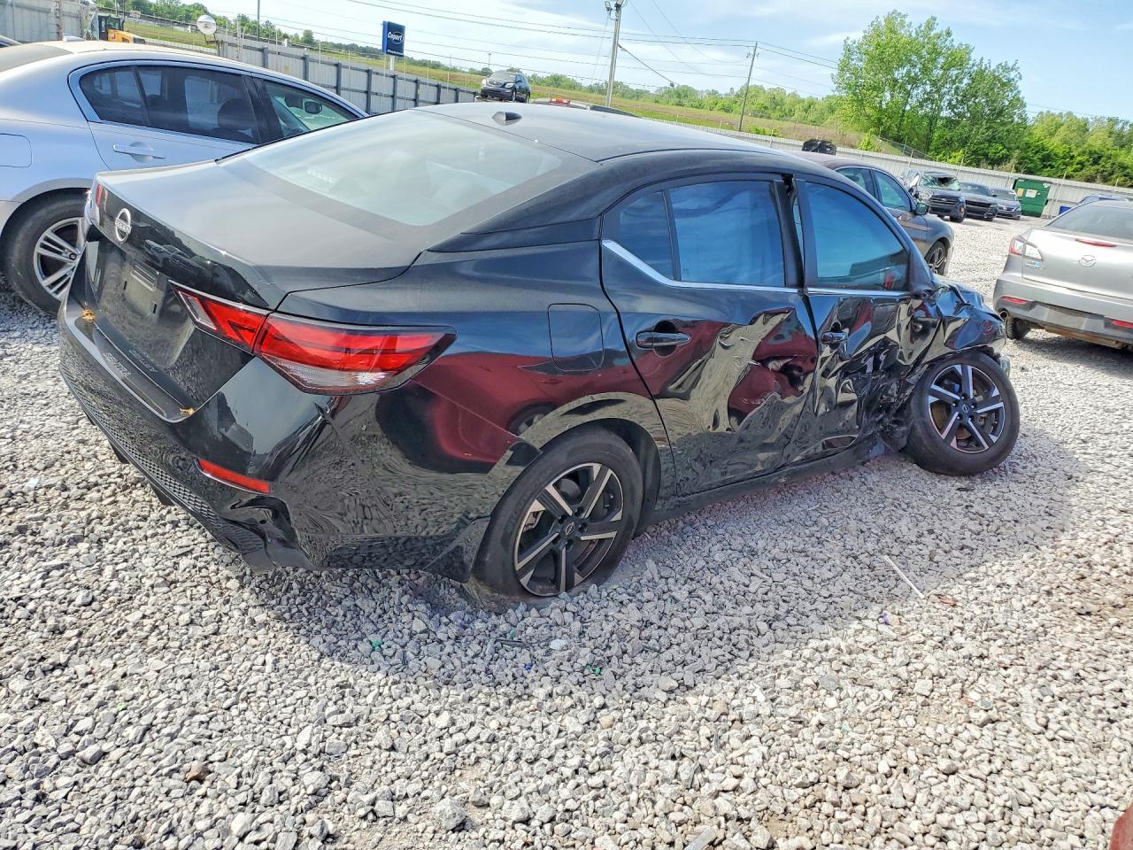 2025 NISSAN SENTRA