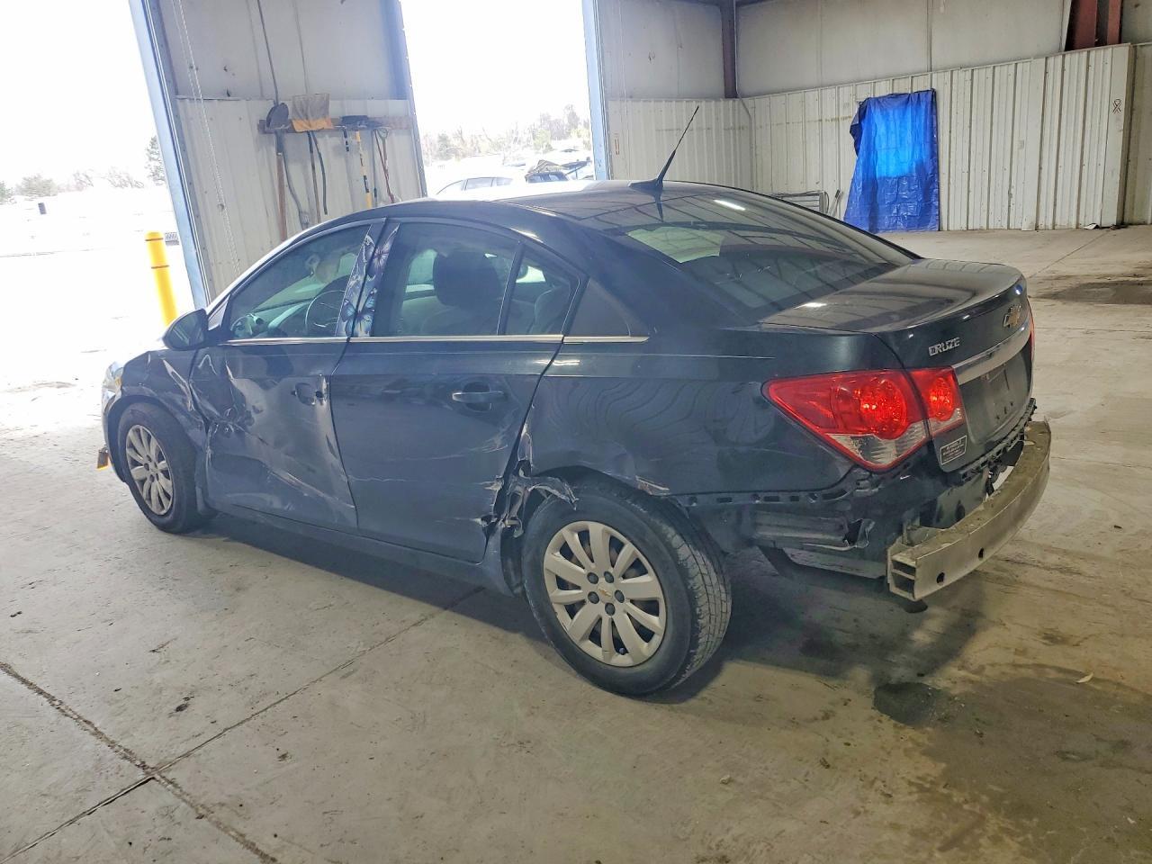 2011 CHEVROLET CRUZE
