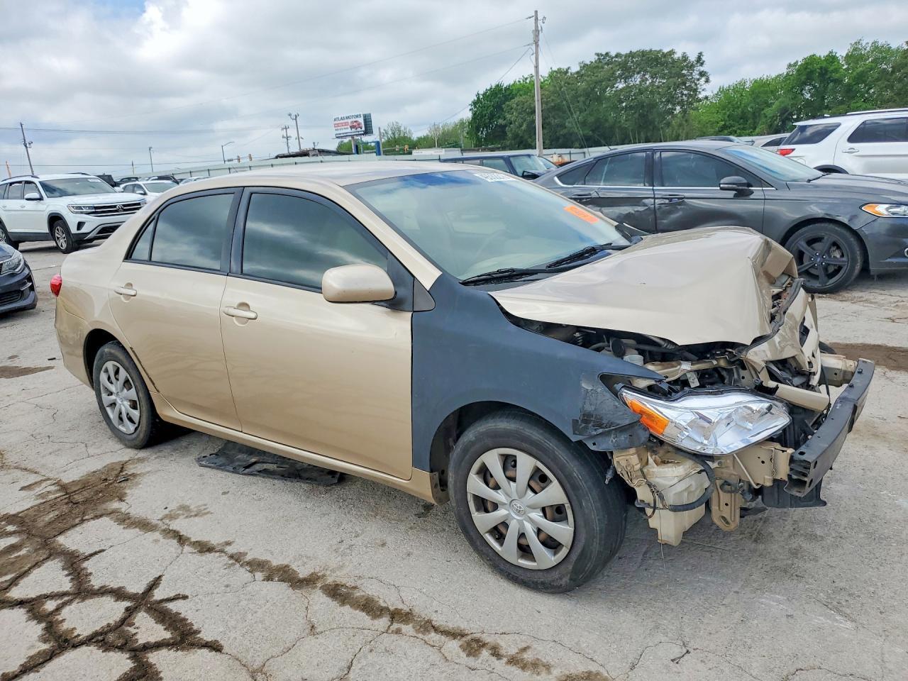 2011 TOYOTA COROLLA