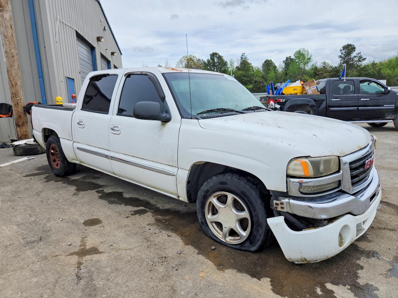 2005 GMC Sierra