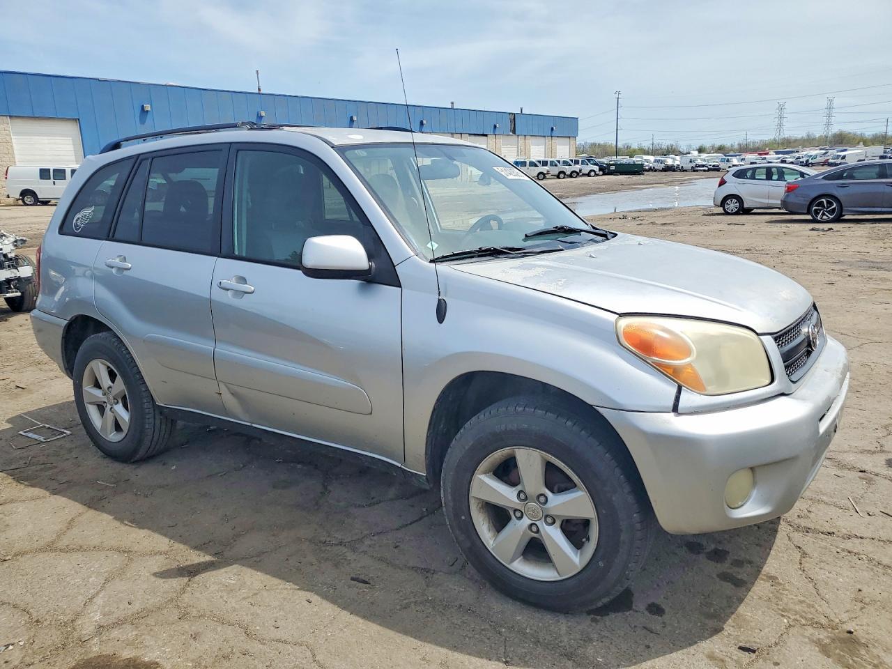 2005 TOYOTA RAV4