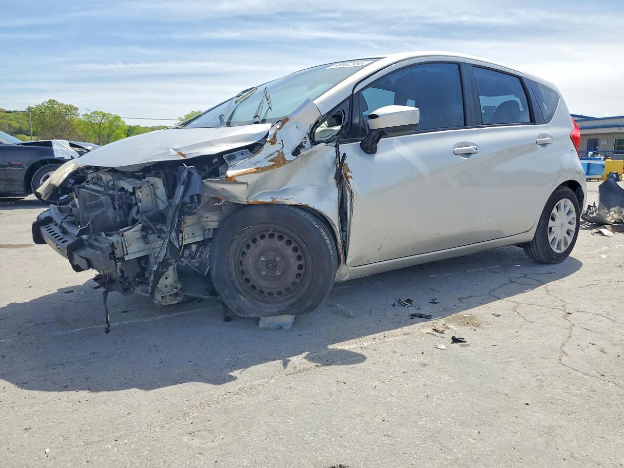 2015 NISSAN Versa Note