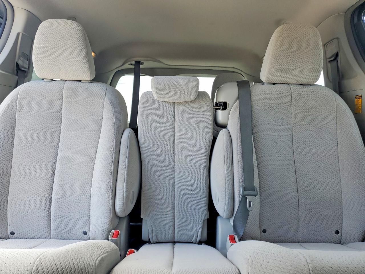 2014 TOYOTA SIENNA