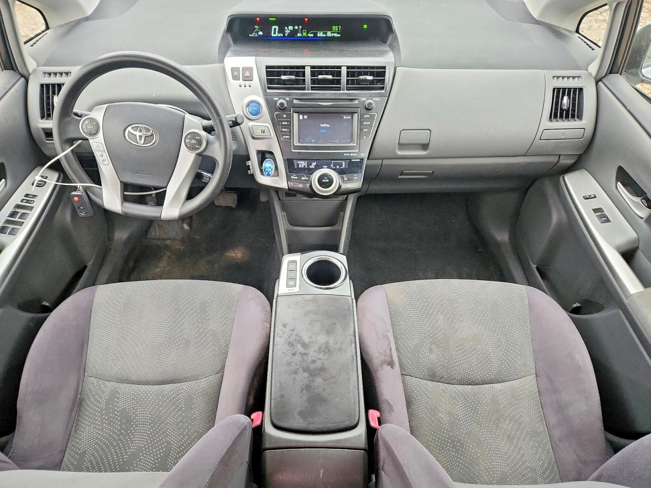 2012 TOYOTA PRIUS V