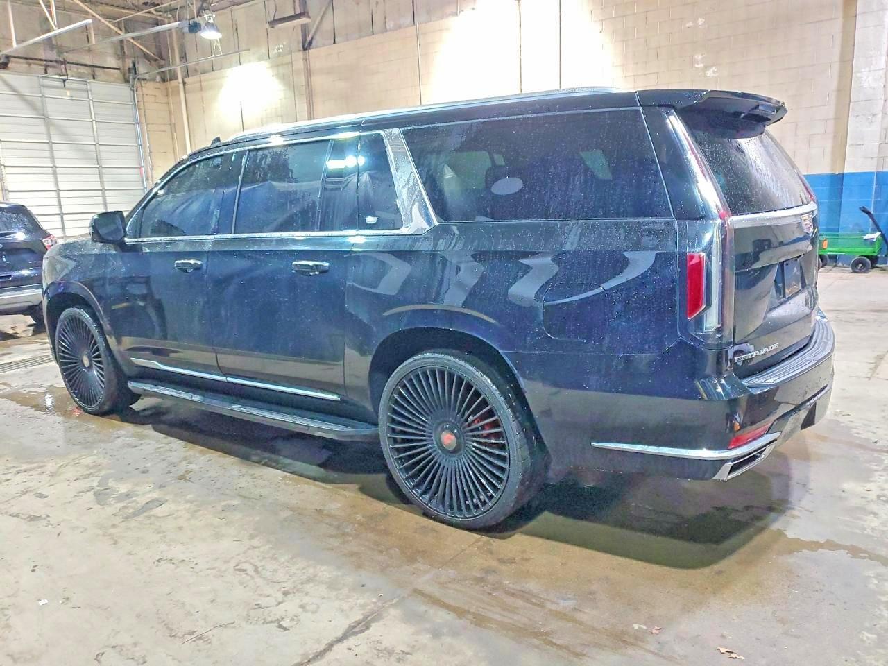 2021 CADILLAC Escalade ESV