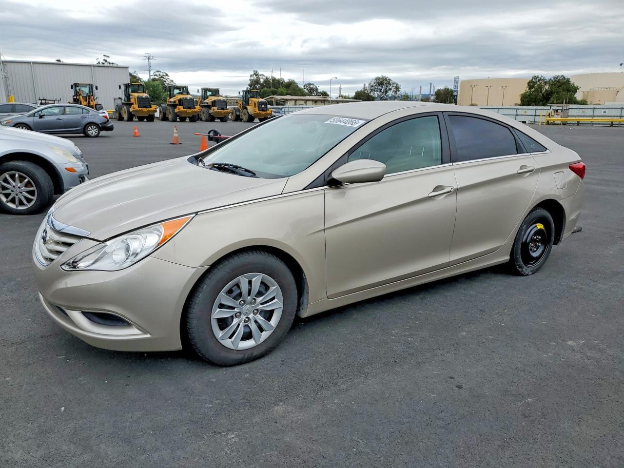 2011 HYUNDAI SONATA