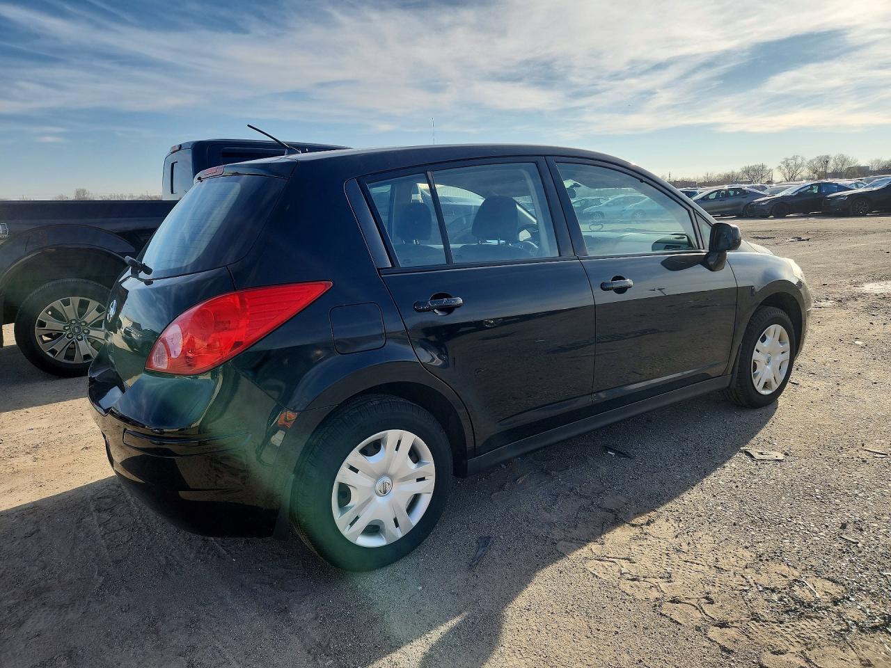 2010 NISSAN VERSA