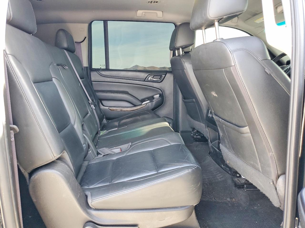 2017 CHEVROLET Suburban