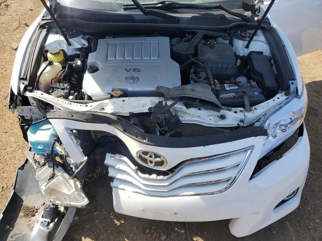 2011 TOYOTA CAMRY
