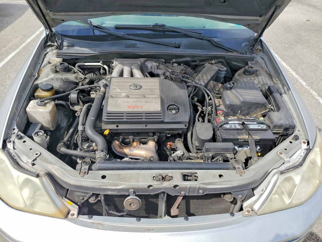 2002 TOYOTA Avalon