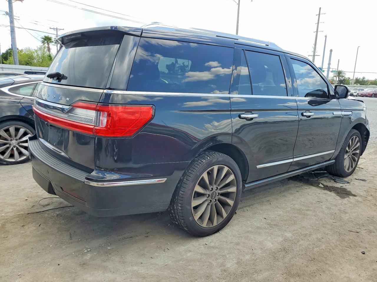 2018 LINCOLN Navigator