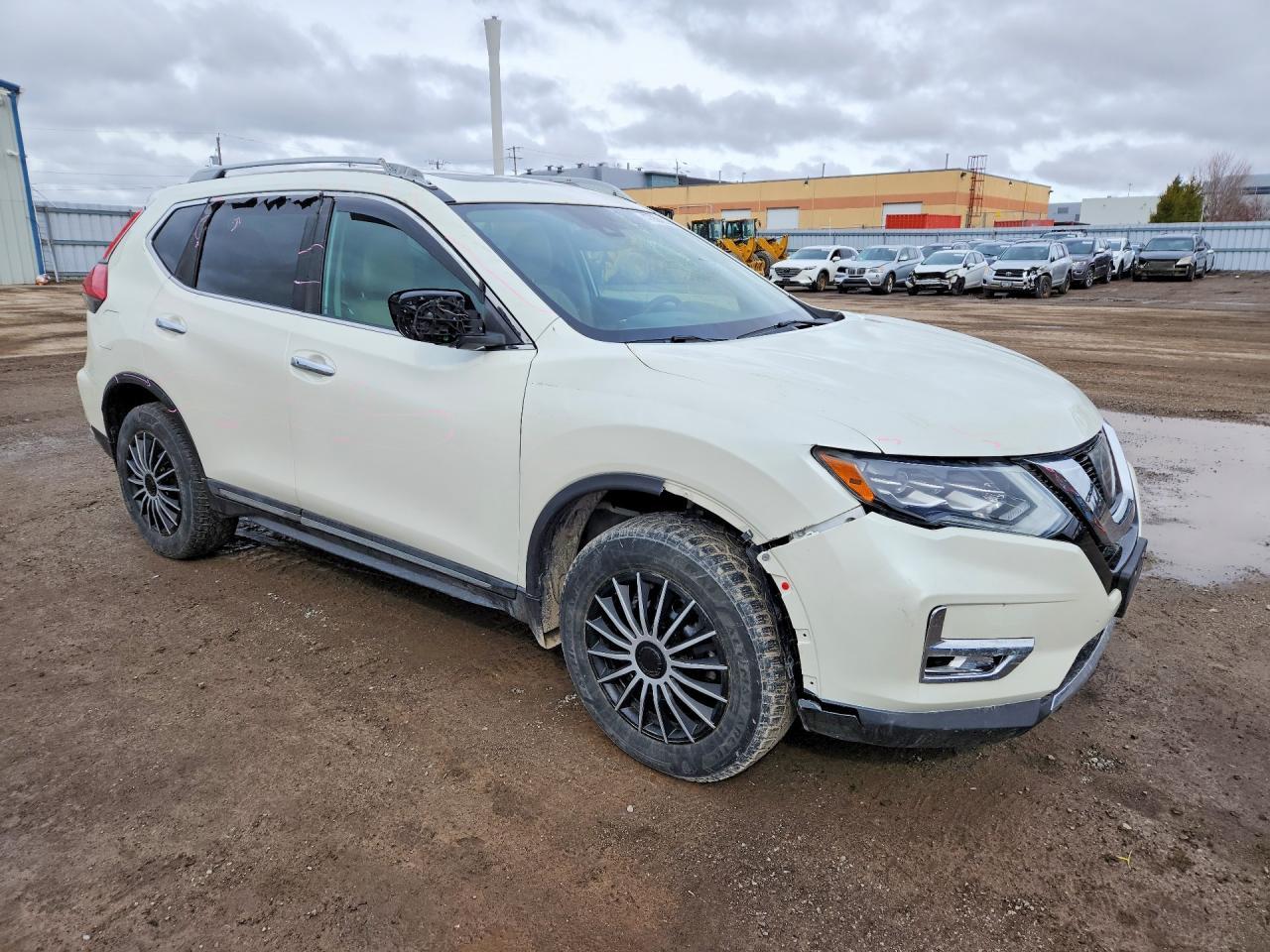 2017 NISSAN ROGUE