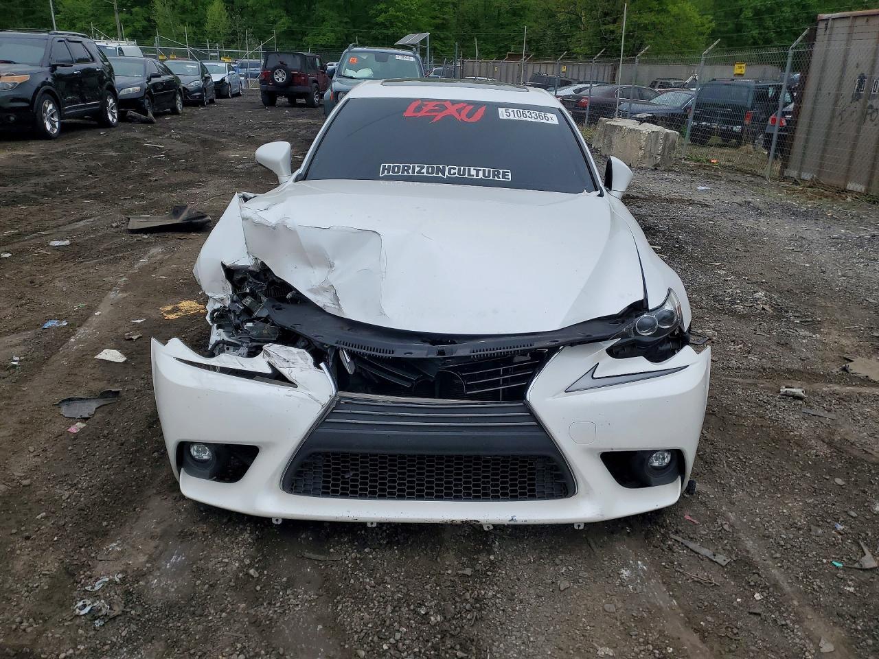 2016 LEXUS IS 300