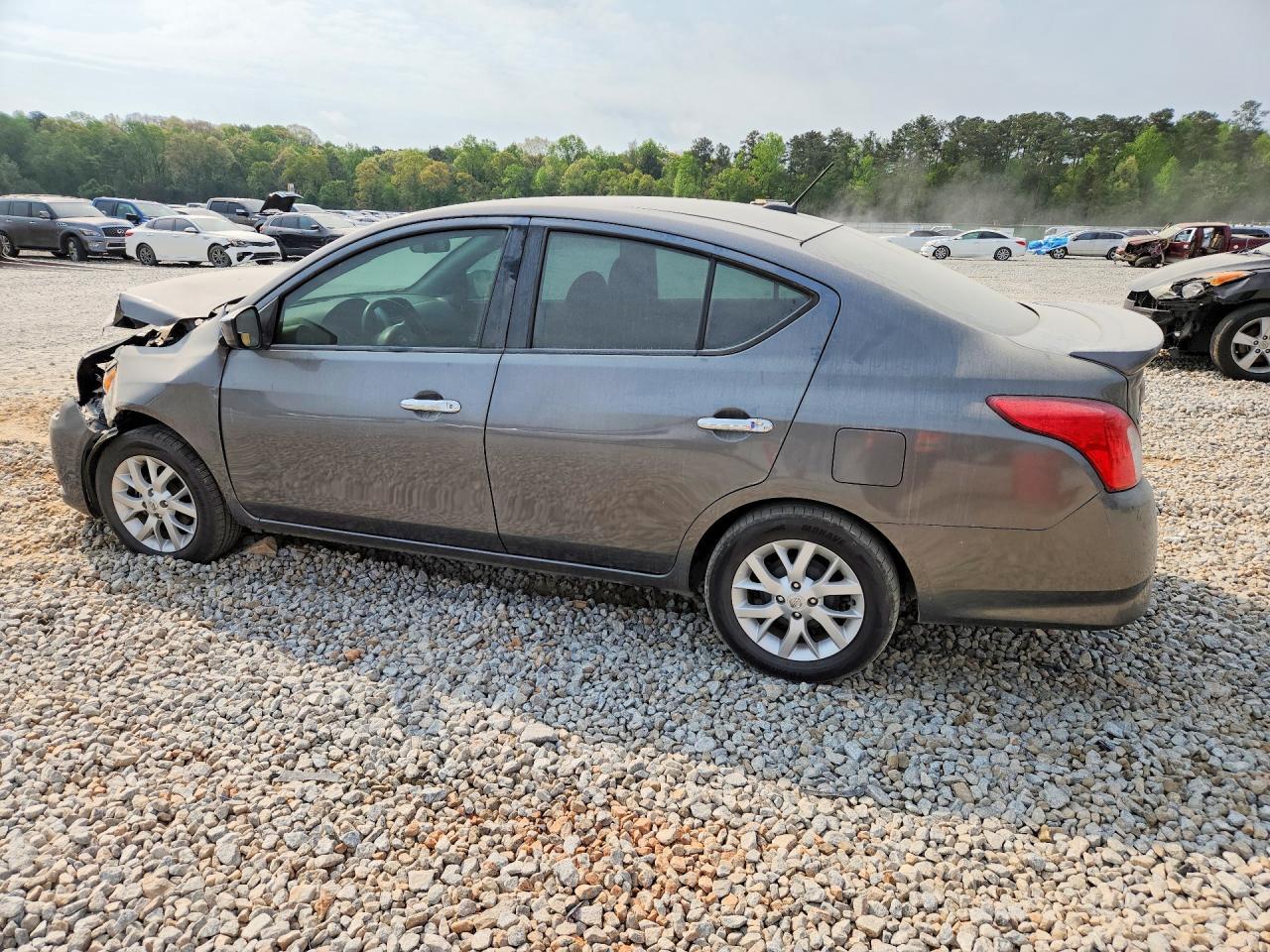 2018 NISSAN VERSA