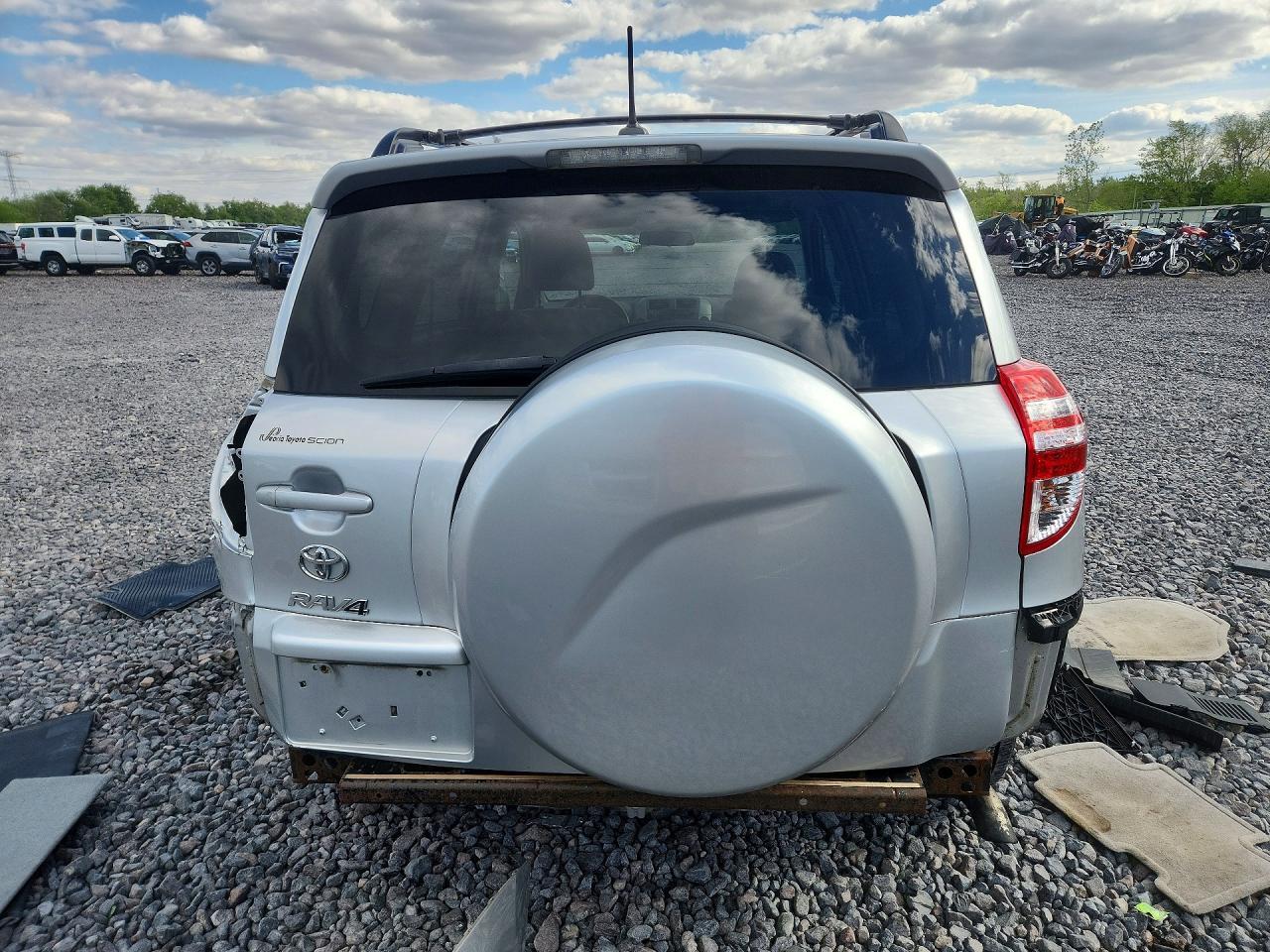 2011 TOYOTA RAV4