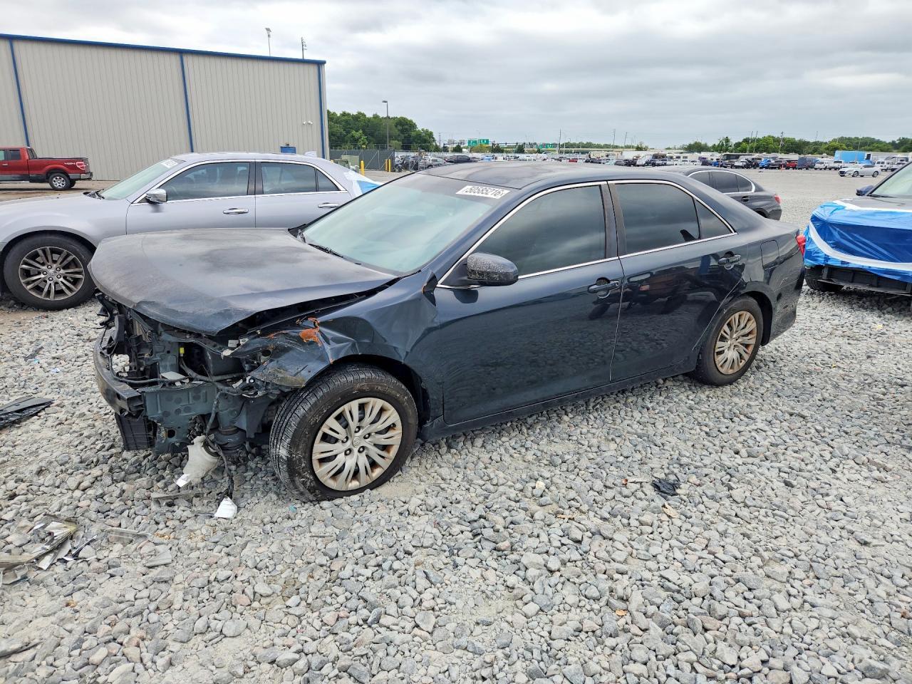 2013 TOYOTA CAMRY