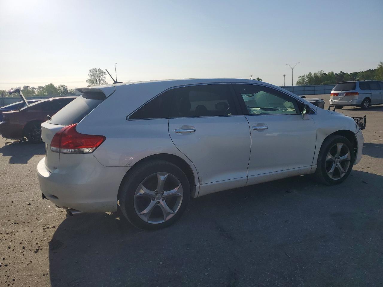 2010 TOYOTA VENZA