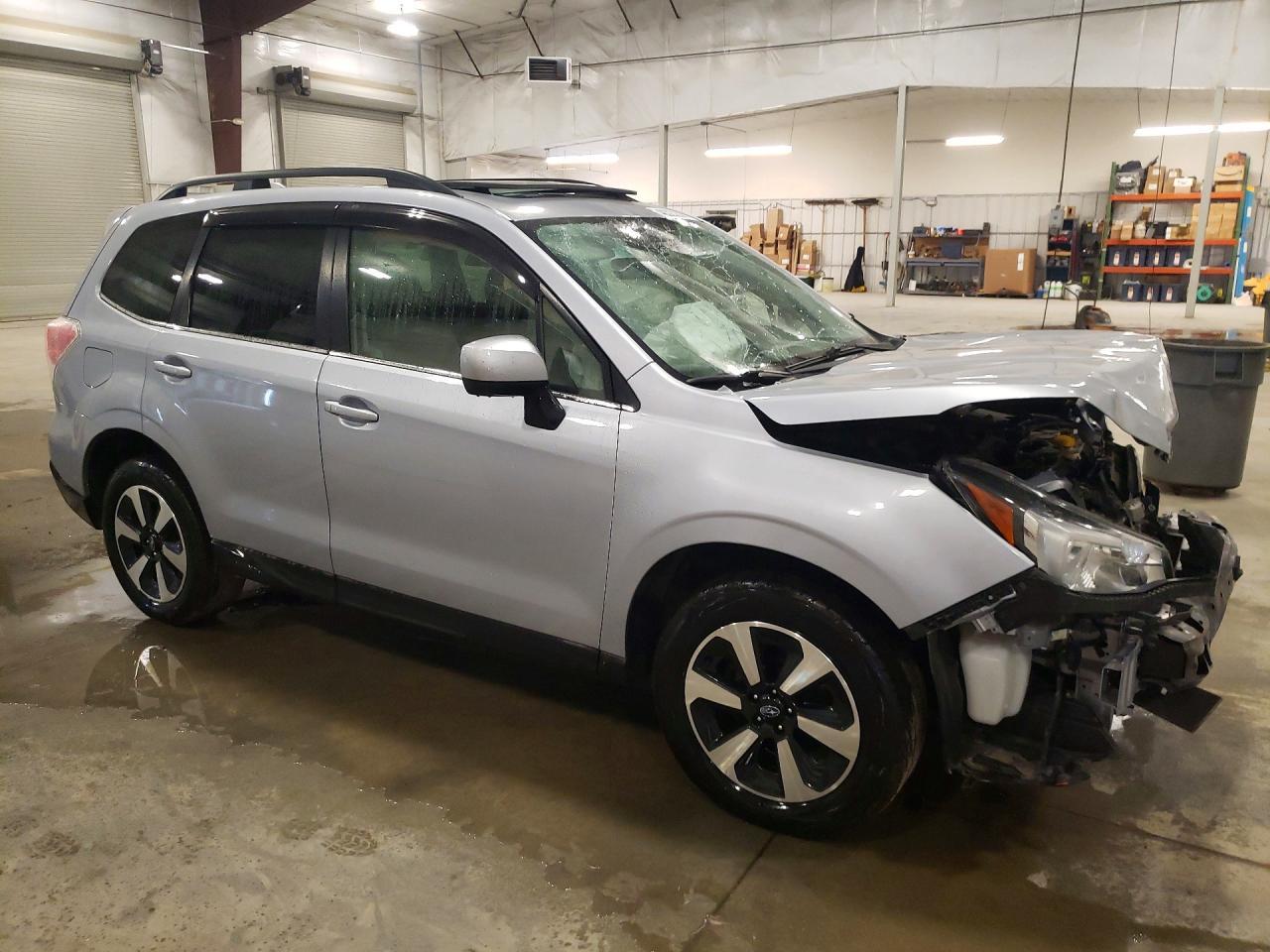 2017 SUBARU FORESTER